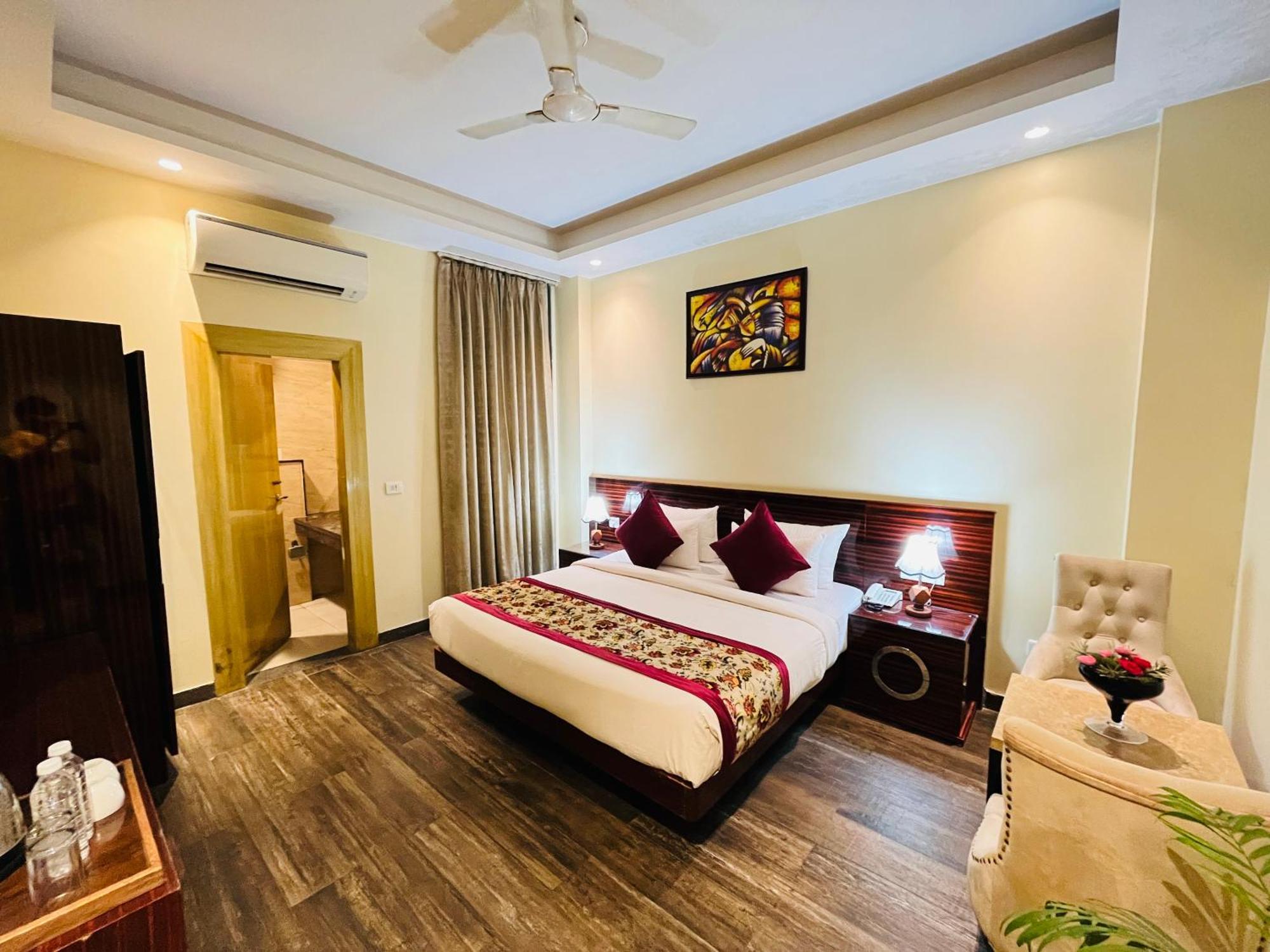 Hotel Banz Near Indira Gandhi Airport Delhi New Delhi Exterior photo