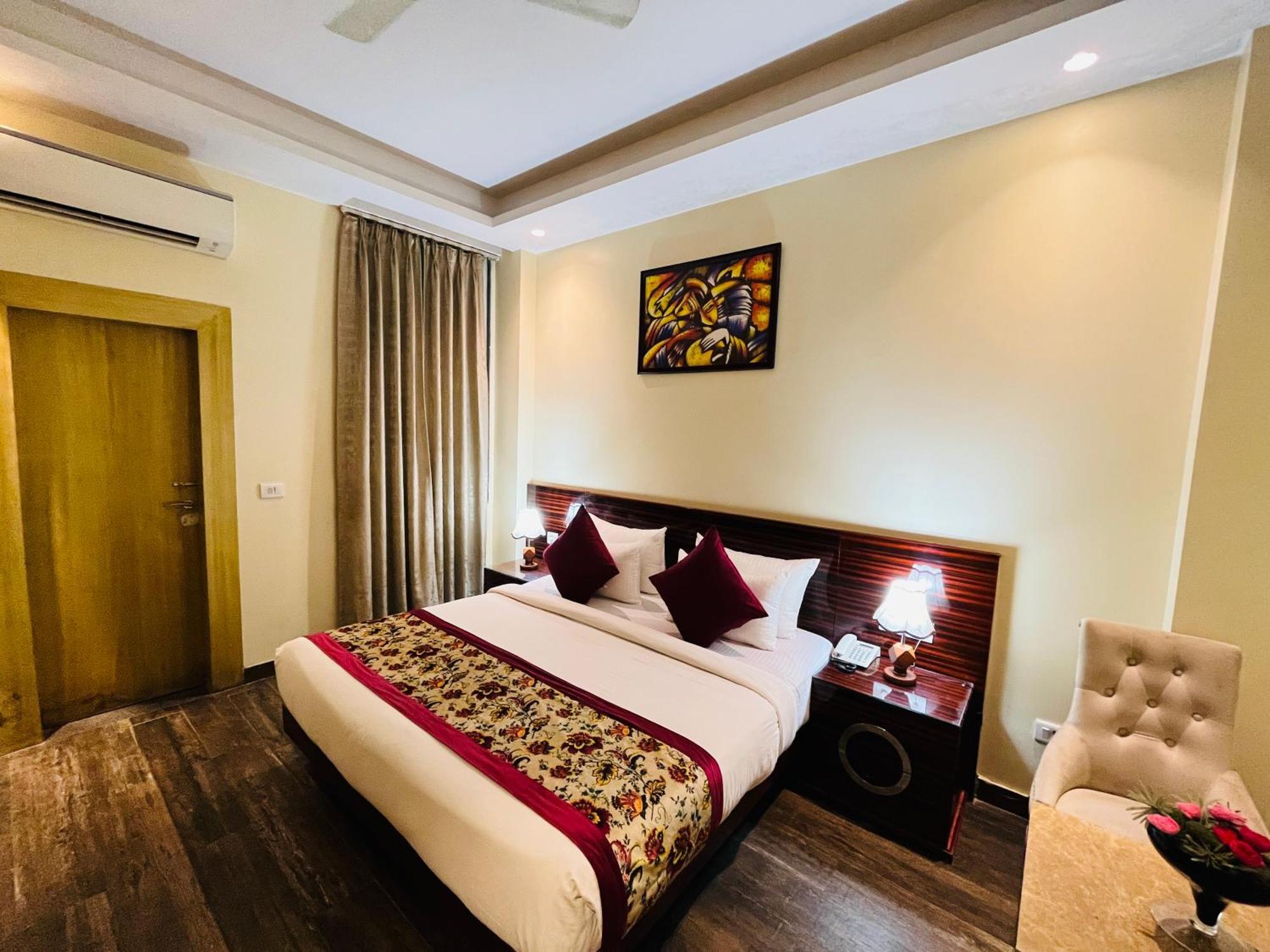 Hotel Banz Near Indira Gandhi Airport Delhi New Delhi Exterior photo