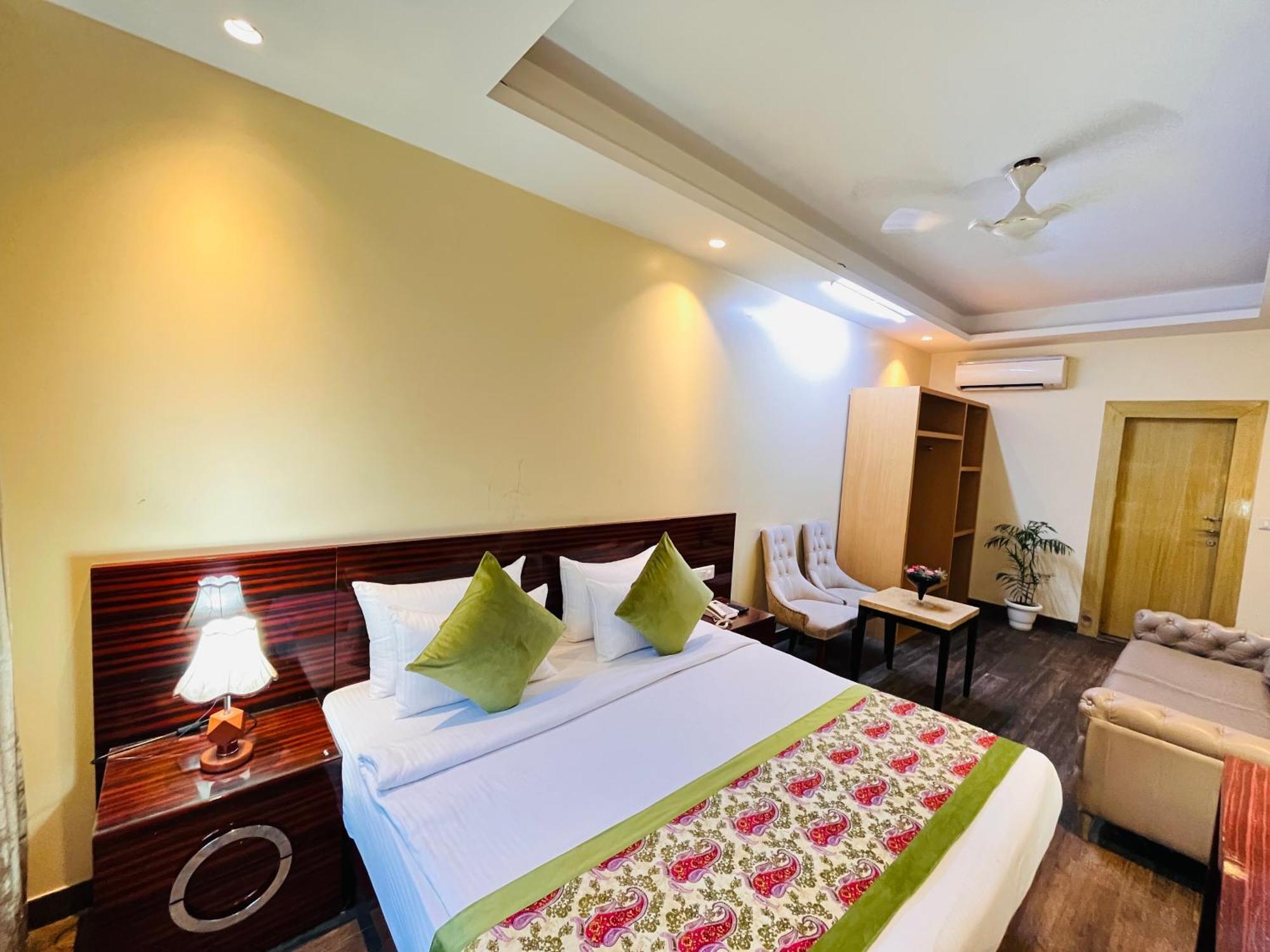 Hotel Banz Near Indira Gandhi Airport Delhi New Delhi Exterior photo
