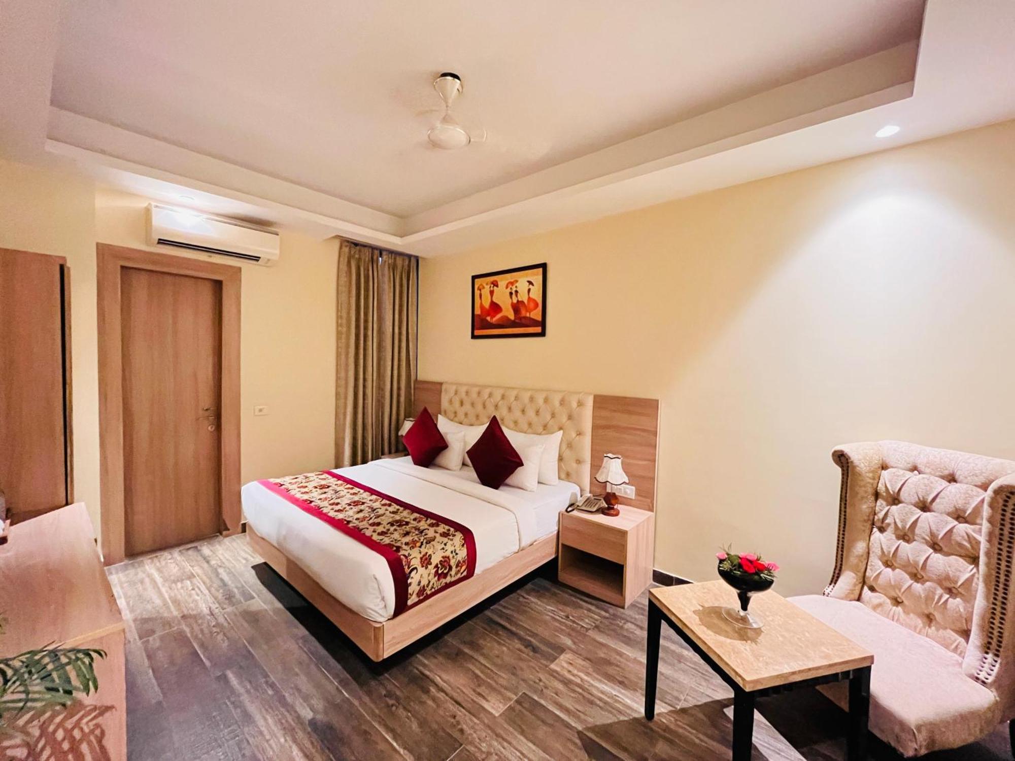 Hotel Banz Near Indira Gandhi Airport Delhi New Delhi Exterior photo