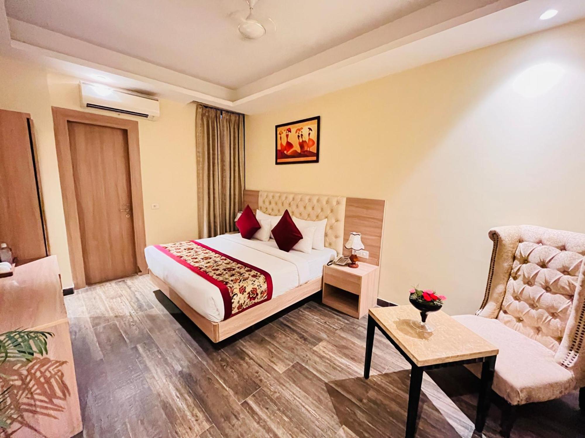 Hotel Banz Near Indira Gandhi Airport Delhi New Delhi Exterior photo