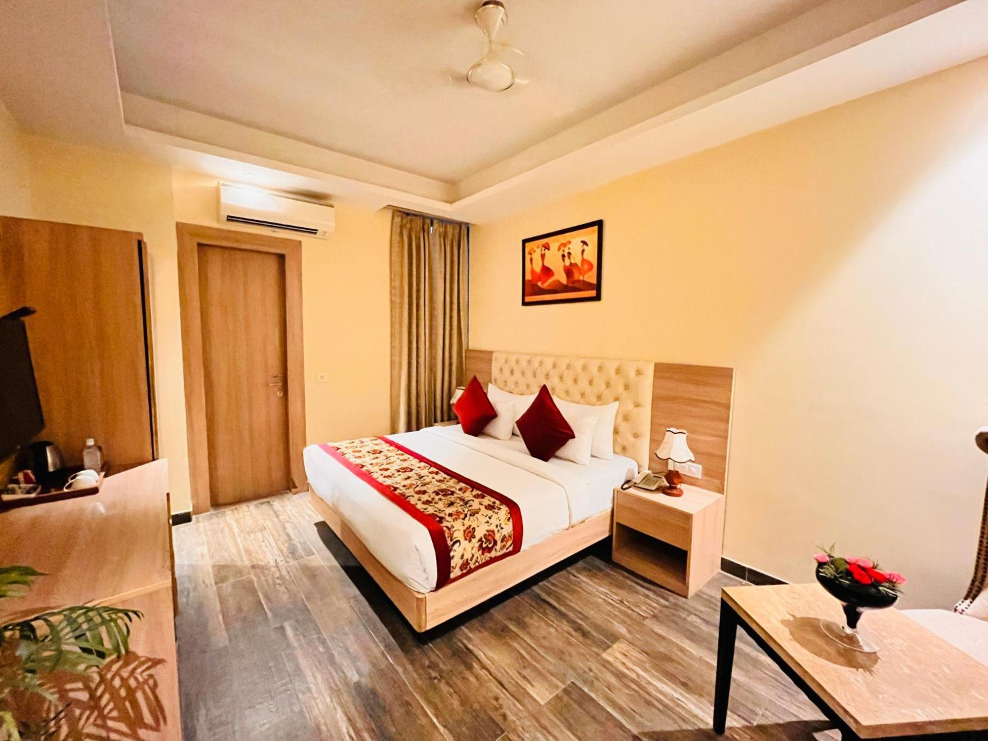 Hotel Banz Near Indira Gandhi Airport Delhi New Delhi Exterior photo